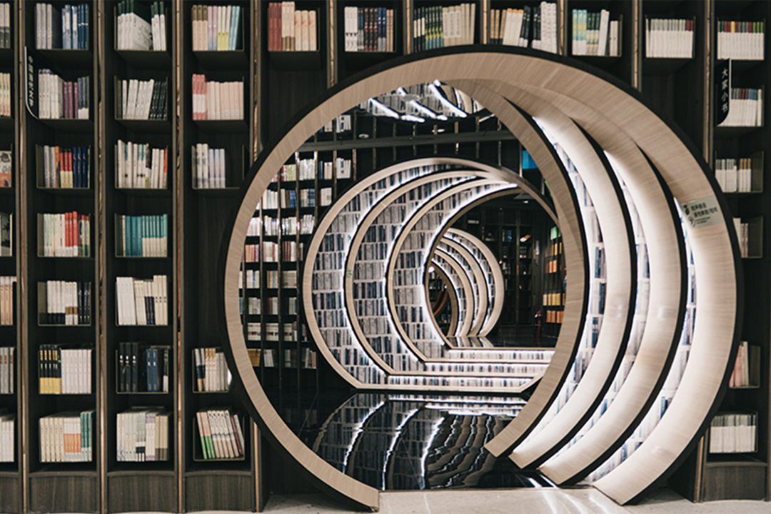 Bookshelf circular