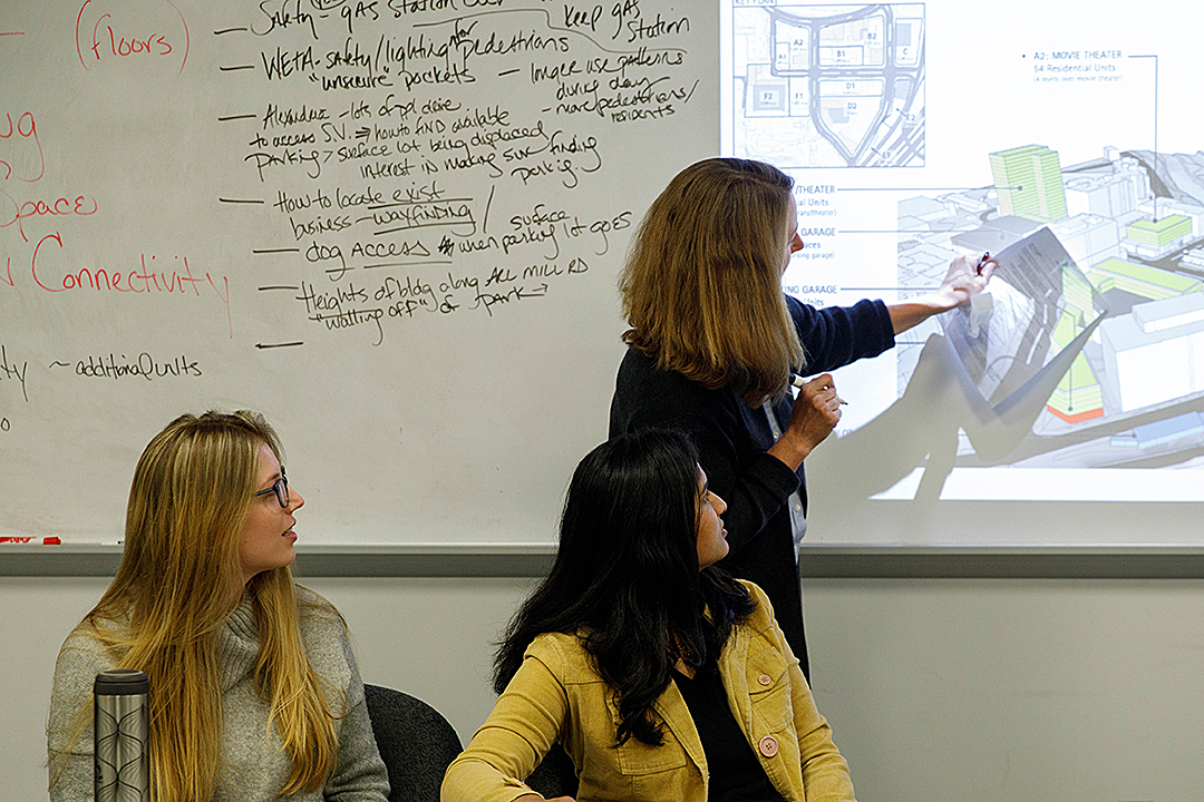 SUP students showing land use study with buildings on the screen