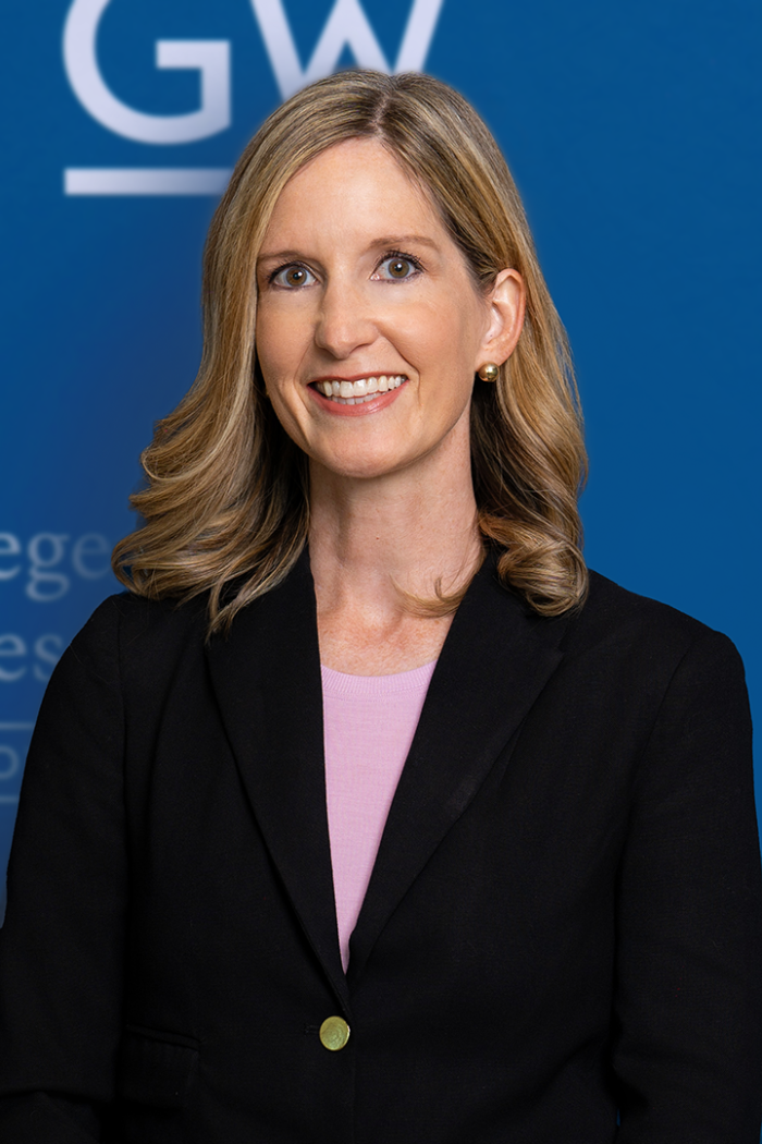 Suzanne Farrand headshot